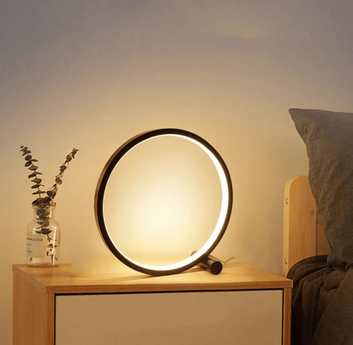 Norvo | Frendorf - Minimalistisk bordlampe med berørings- og dimmefunksjon