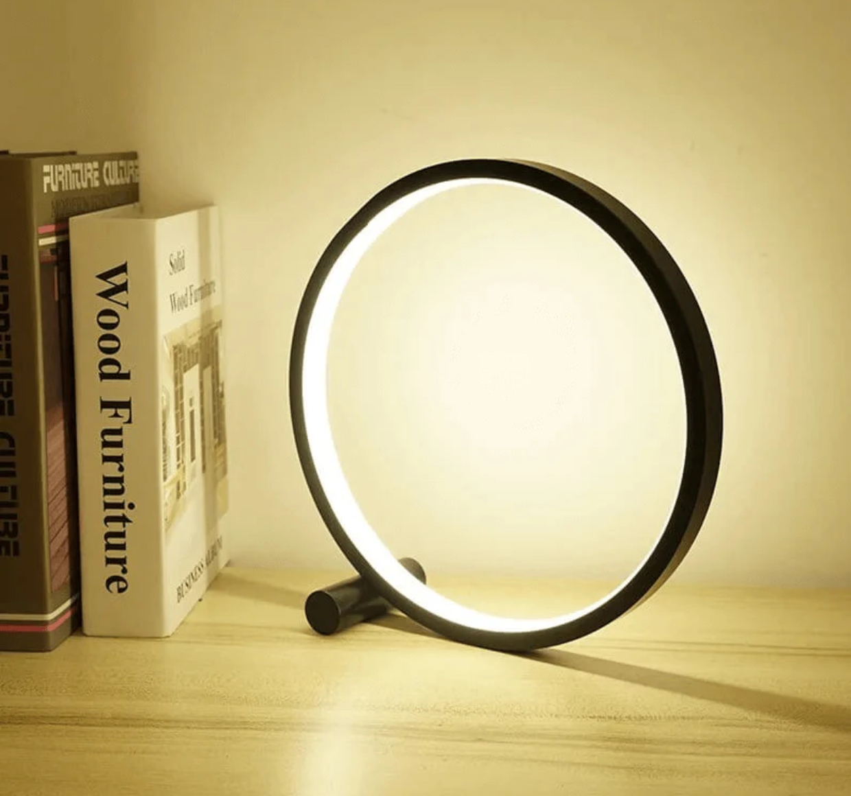 Norvo | Frendorf - Minimalistisk bordlampe med berørings- og dimmefunksjon