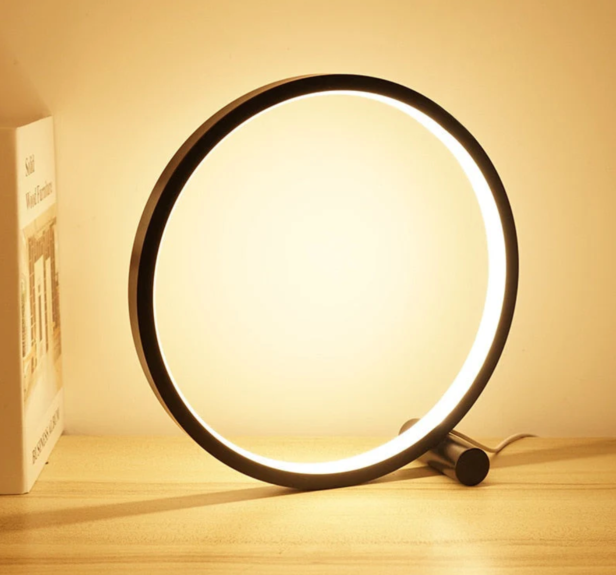 Norvo | Frendorf - Minimalistisk bordlampe med berørings- og dimmefunksjon