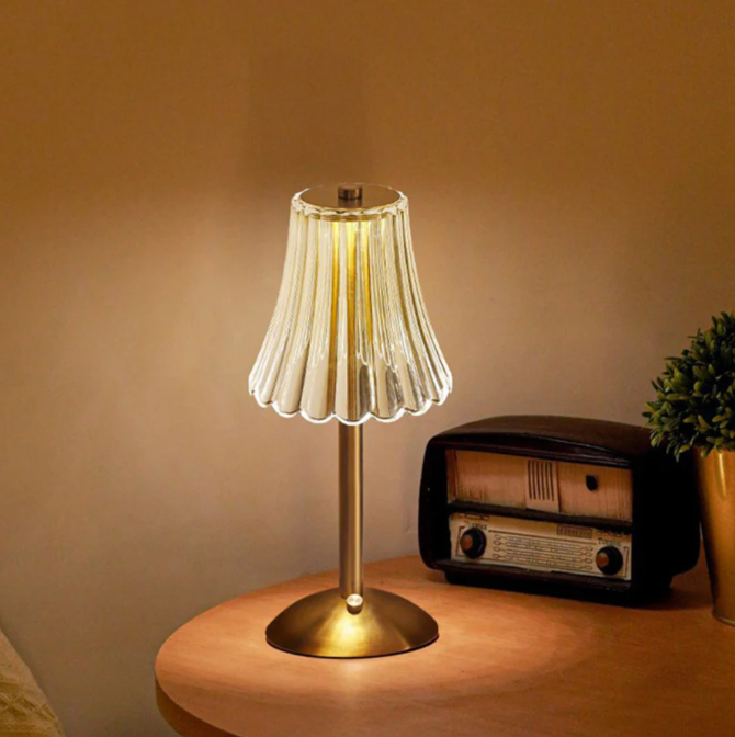 Norvo | Oppladbar USB LED Bordlampe i Retro Design
