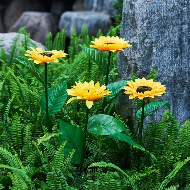 Norvo | Solcelledrevet LED Solsikkelykter for Hager og Gårder