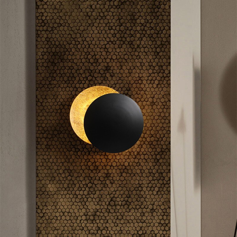 Norvo | SolGlow Solformørkelse LED Vegglampe | Moderne Stemningslampe | Elegant Vegglampe for Stue & Soverom