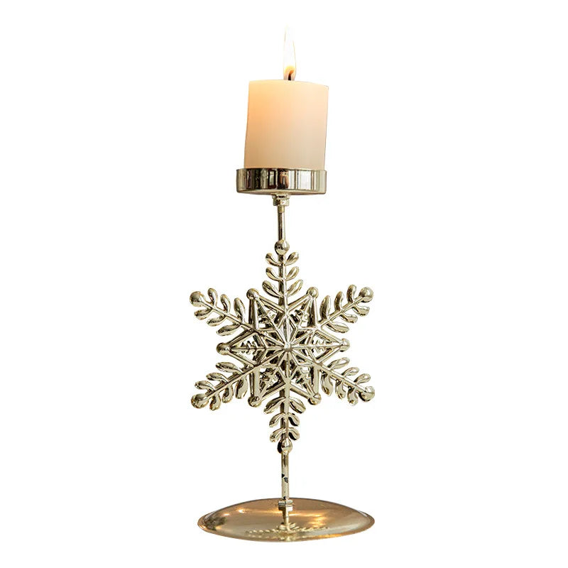 Julelysestaker - Stjerne- og juletredesign for festlig dekorasjon | Norvo