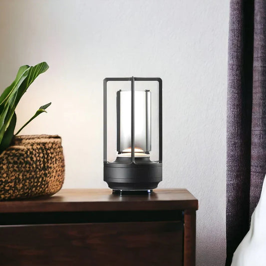 Norvo | Varm LED Trådløs Bordlampe – Batteridrevet Nordisk Design - LED med Berøringskontroll, Egnet for Soverom, Hjem, Utendørs - Ideell Nattlampe