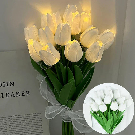 Norvo | LED-lampe med kunstig tulipanbukett perfekt for gaver eller som bryllupsfest hjemmeinnredning