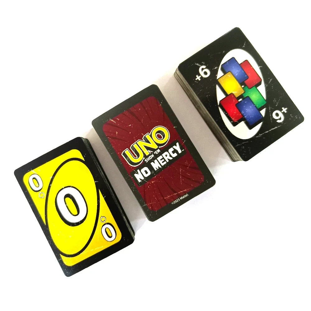 UNO Kortspill - Familievennlig moro for barn og voksne, Festlig Super Mario-tema, Perfekt bursdagsgave for alle aldre