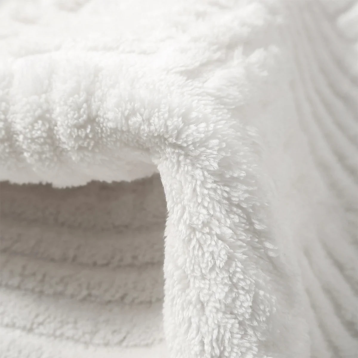 Norvo | Tykk Stripete Skli-fri Baderomsmatte med Myk og Absorberende Evne