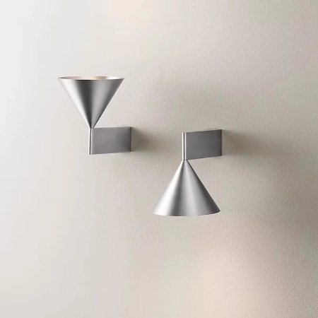 Norvo | Elegant nordisk konformet vegglampe for moderne interiører