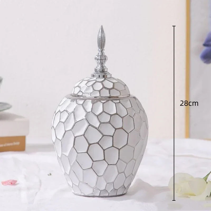 Norvo | Elegant keramikkvase med gullakcent