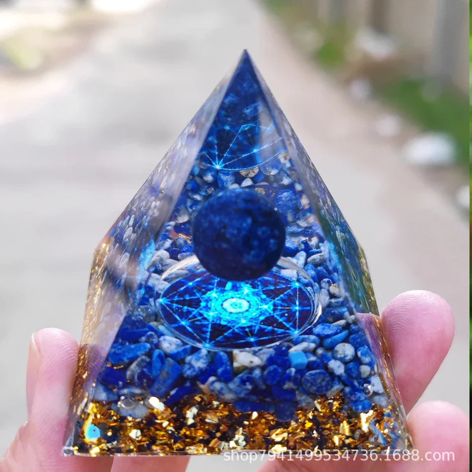 Norvo | Orgonitt-pyramide helbredelse krystaller energigenerator med ametyst pendel - Reiki chakra meditasjonsverktøy og romdekor