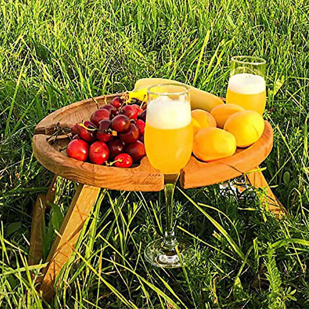 CheeseBoard Delights – Stylish Wooden Picnic Accessory Norvo