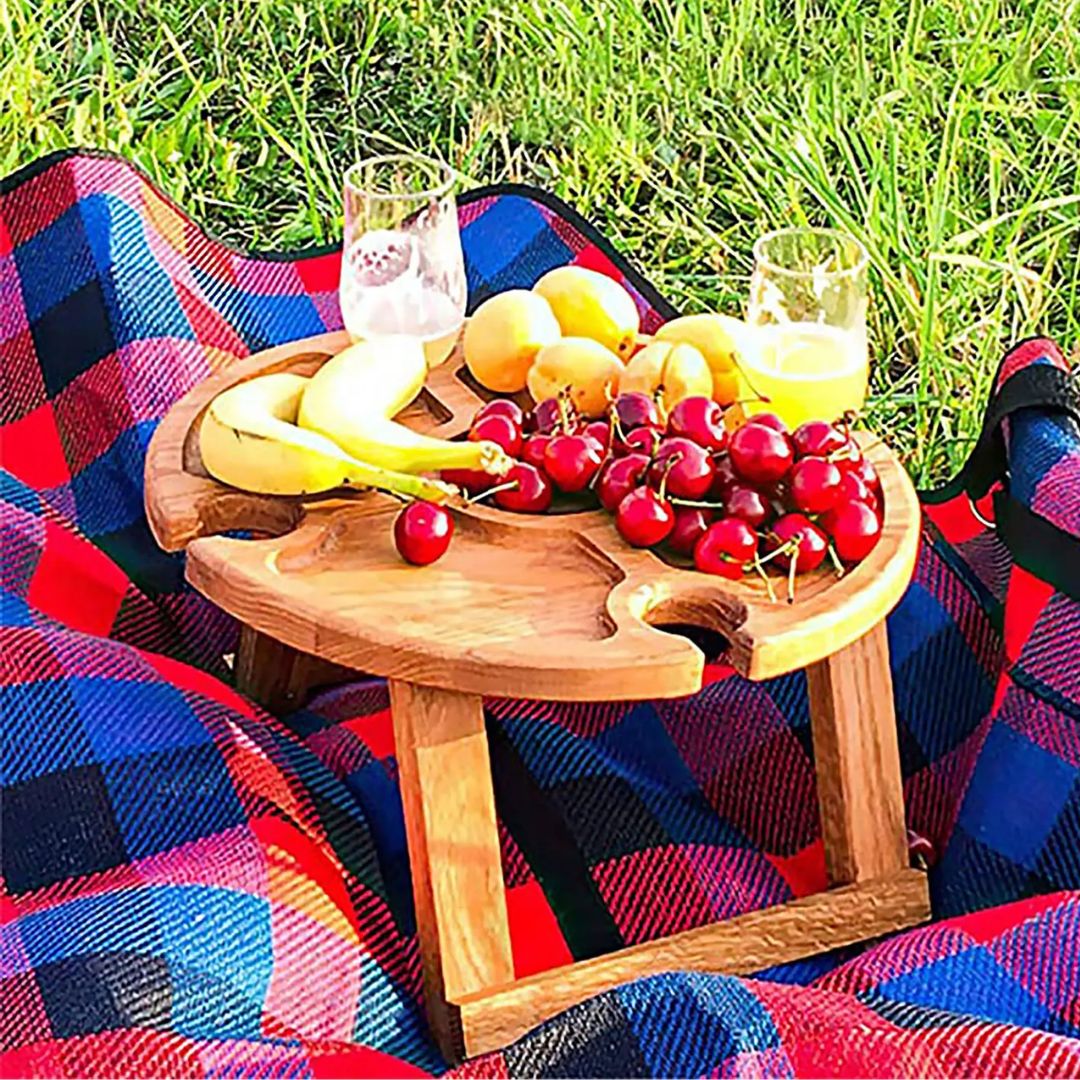 CheeseBoard Delights – Stylish Wooden Picnic Accessory Norvo