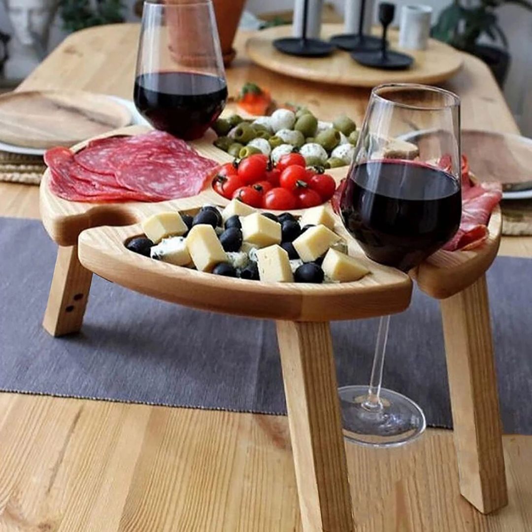 CheeseBoard Delights – Stylish Wooden Picnic Accessory Norvo