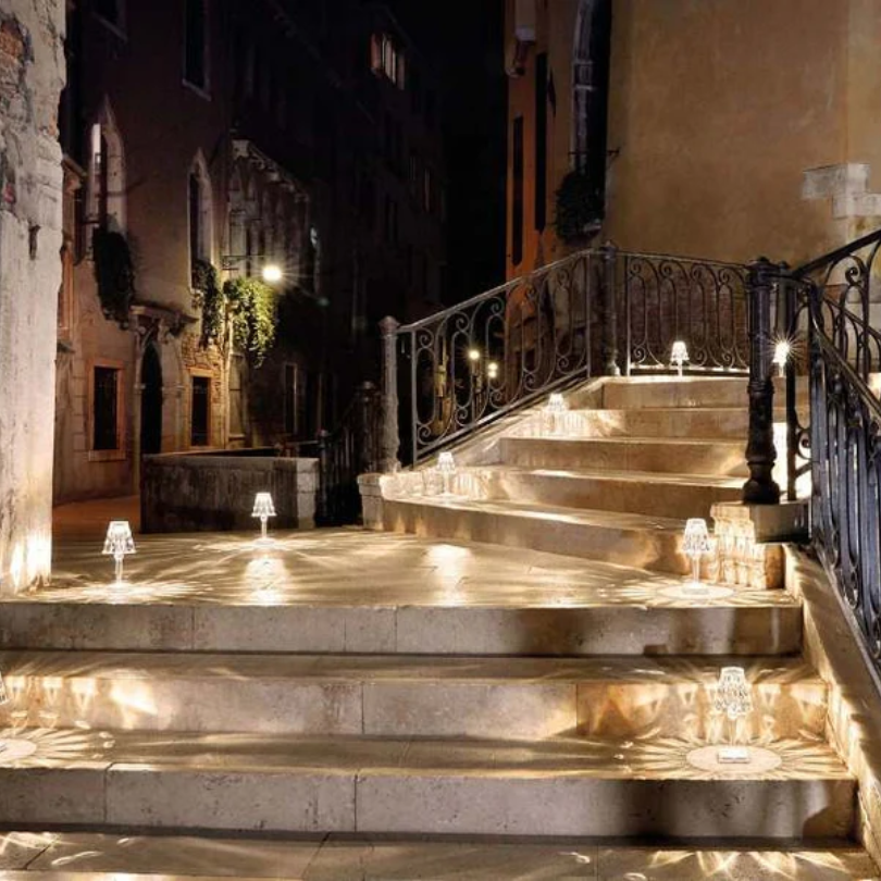 CrystalLuxe Bordlampe - Elegant Krystall Bordbelysning Norvo