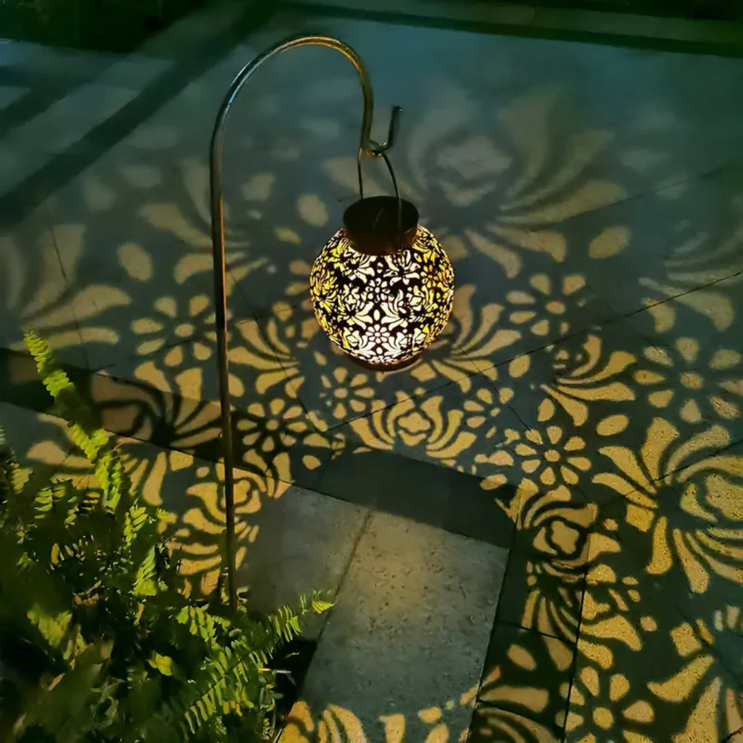 RadiantGlow – Vanntett LED hagebelysning med solpanel Norvo