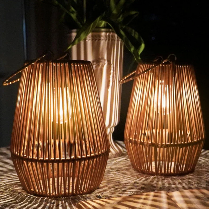 Norvo | Håndvevd Vanntett Solcellehagelanterne – Utendørs LED Rattan Lys for Patio, Stier & Balkong