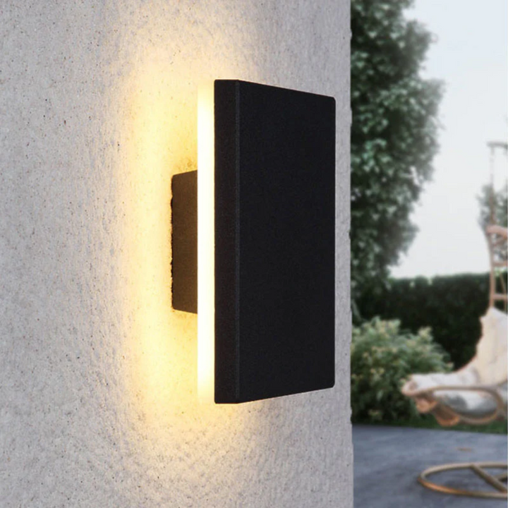 Tight LED Vegglampe for Moderne Interiør Norvo