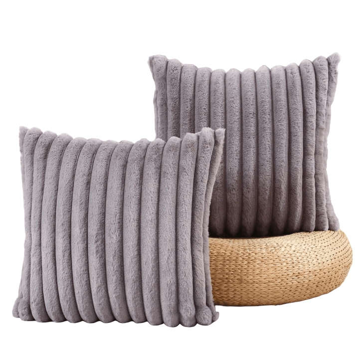 Norvo | Ultra-myke dekorative putevar 45×45 cm laget av plysj