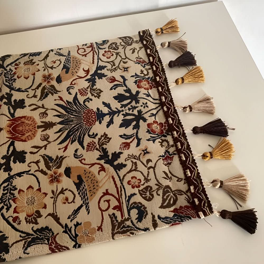 Norvo | Elegant duk med blomster- og fuglemotiv