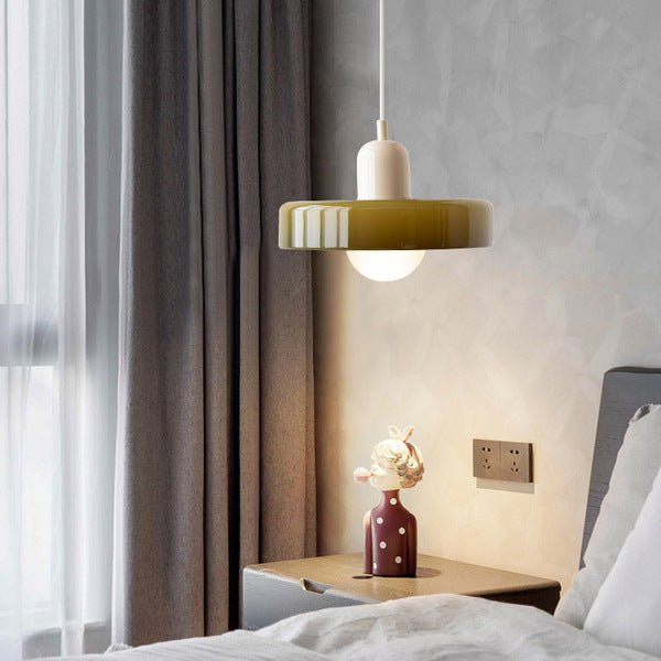 Norvo | Bauhaus Farget Glasspendellampe for Moderne Interiører