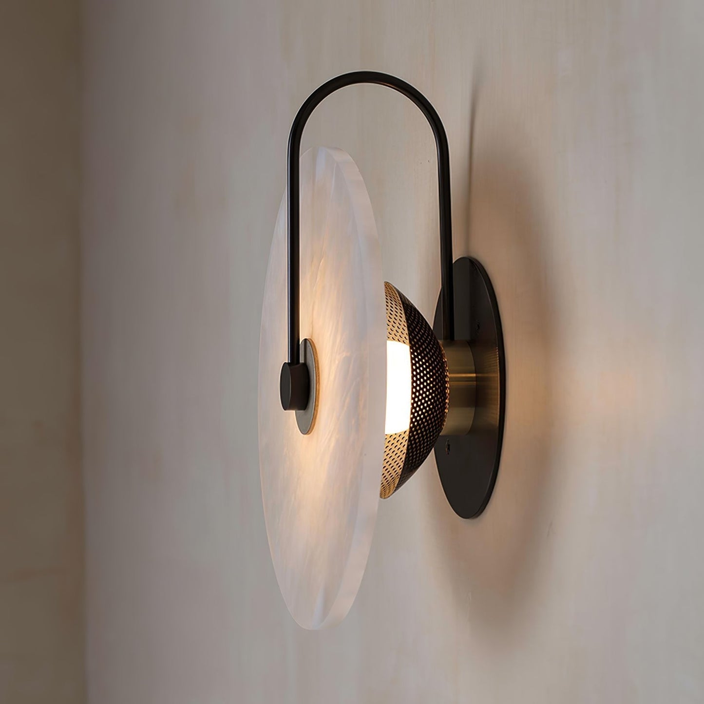 Norvo | Hvit Alabaster Vegglampe