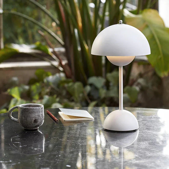 LunarGlow bordlampe - Dimbar LED-belysning for ethvert interiør Norvo