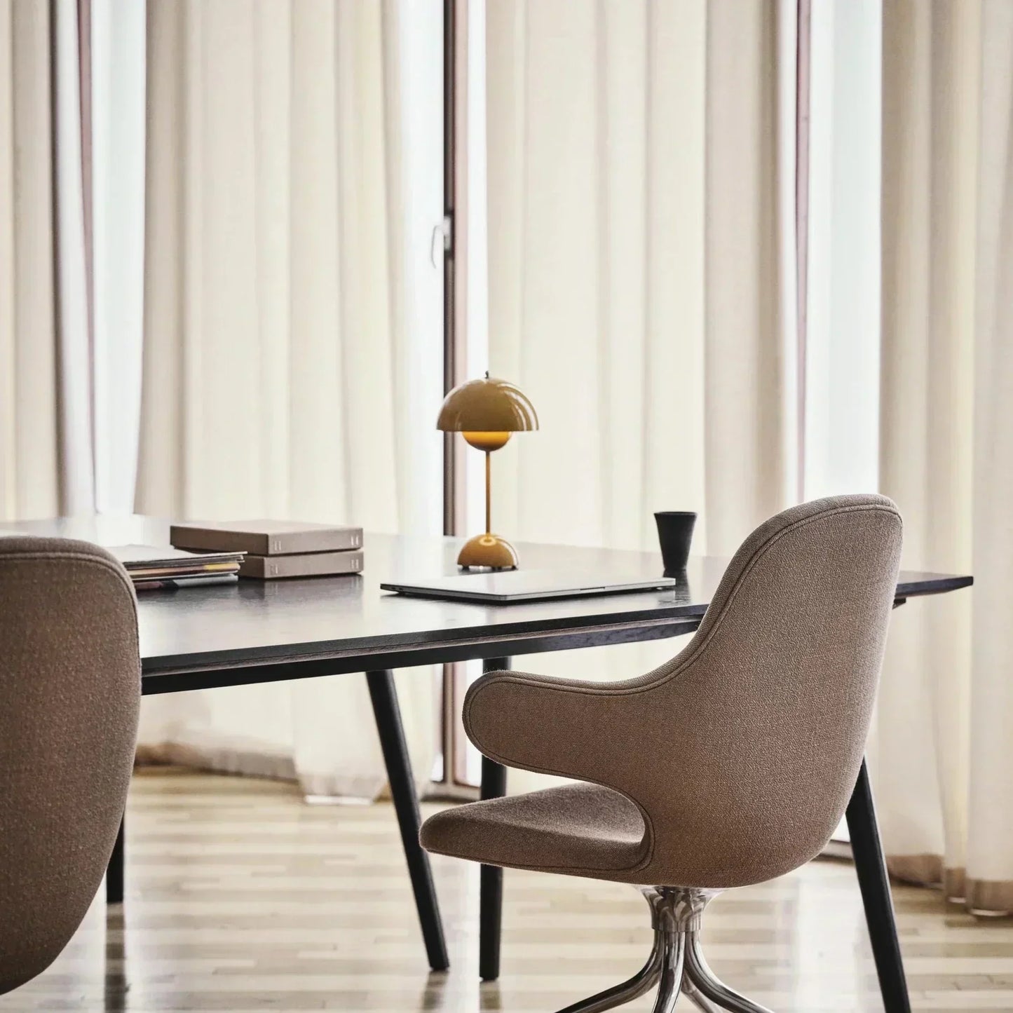 Norvo | ClassicGlow – LED Bordlampe