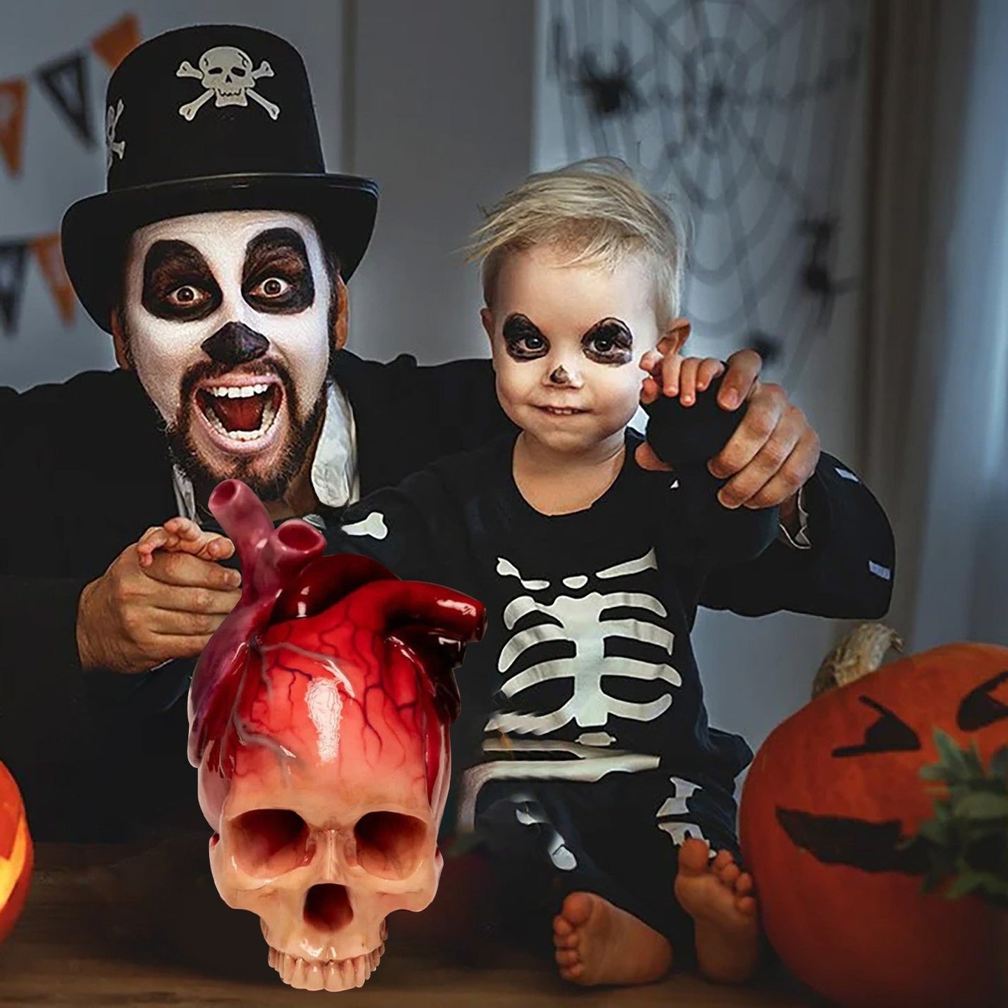 Norvo | SpookyHeart Realistisk Halloween Hjerteformet Skulpskulptur