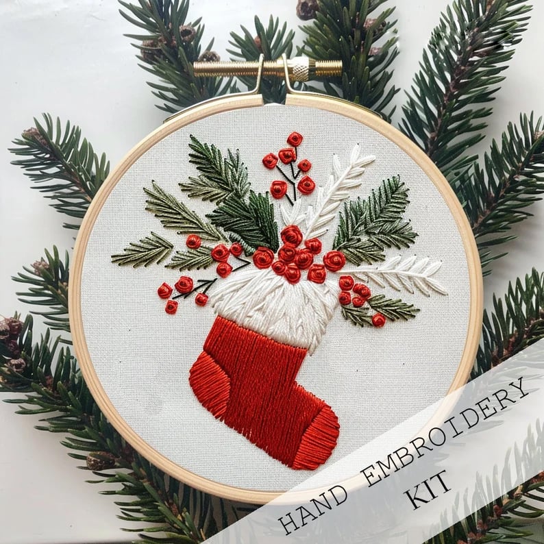Norvo | DIY Julebroderi Sett (KIT) – Nisser & Juletre for Nybegynnere