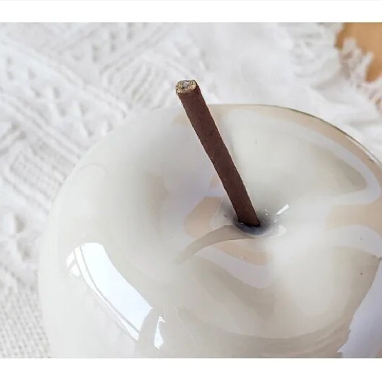 Norvo | Apple Gjennomsiktig Nattbordslampe