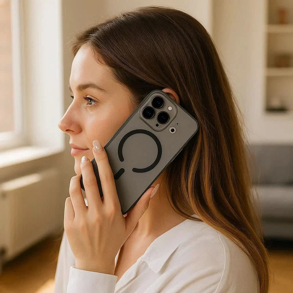 Norvo | Ultra-tynn, matt, klar MagSafe-deksel for iPhone