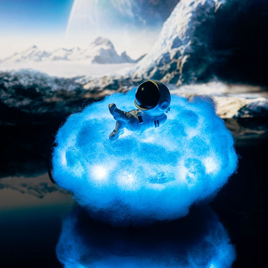 Norvo | Astronaut Cloud Lamp - AstroCloud