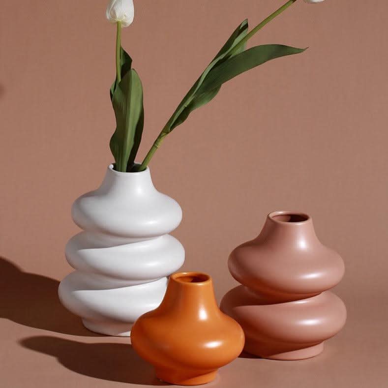 Norvo | AREVA – Elegant keramisk vase for stilige aksenter