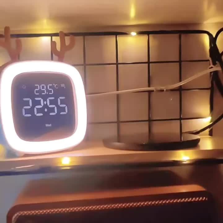 IronRack - Minimalistisk Flytende Hylle laget av Jern Norvo