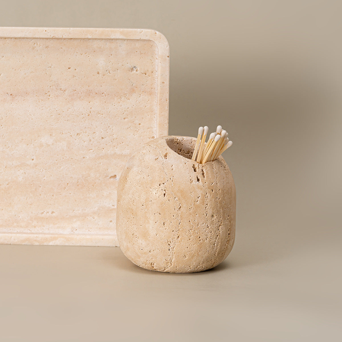 Norvo | Beige Travertine Steins Match Holder og Tannpirkerkrukke