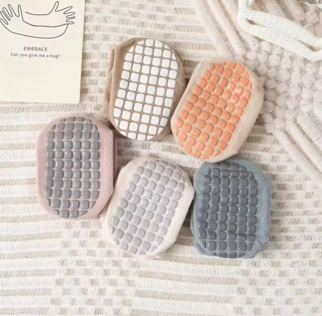 Norvo | 3-pakk Antiskli Baby Sokker med Gummigrep