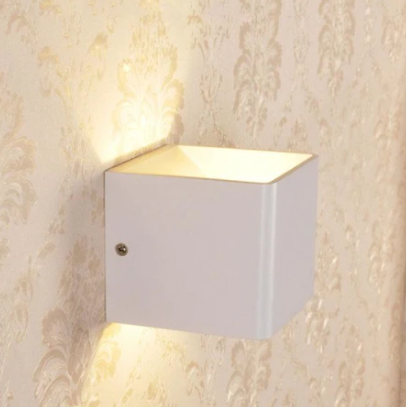 Norvo - Elegant LED Vegglampe for Interiør