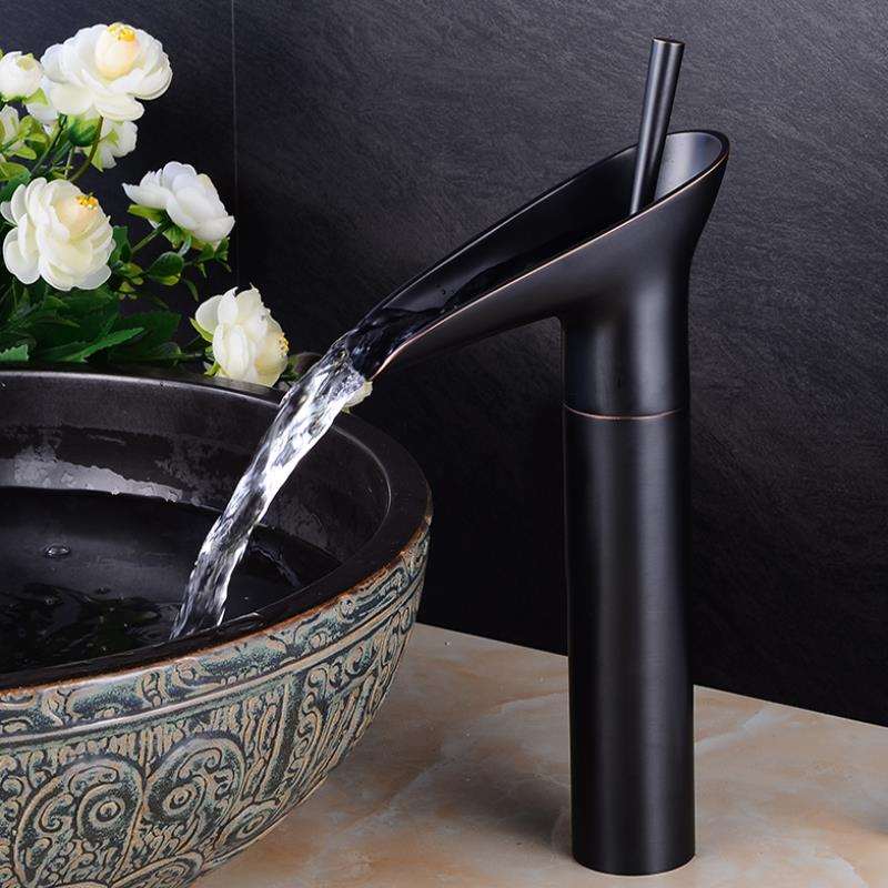 Norvo | CascadeFlow Luxe Vanntfall Basin Mixer Tap