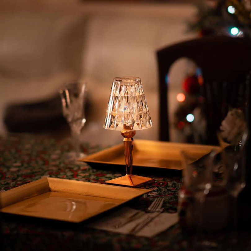 Norvo | Chic Bordlampe med Krystalldesign - CrystalLuxe