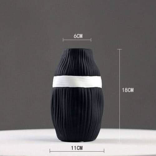 Norvo | HIKARIA – Elegant keramisk vase for moderne akenter
