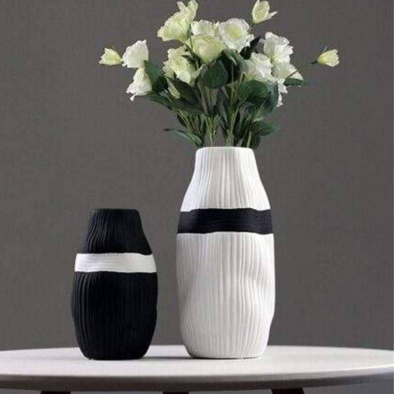 Norvo | HIKARIA – Elegant keramisk vase for moderne akenter