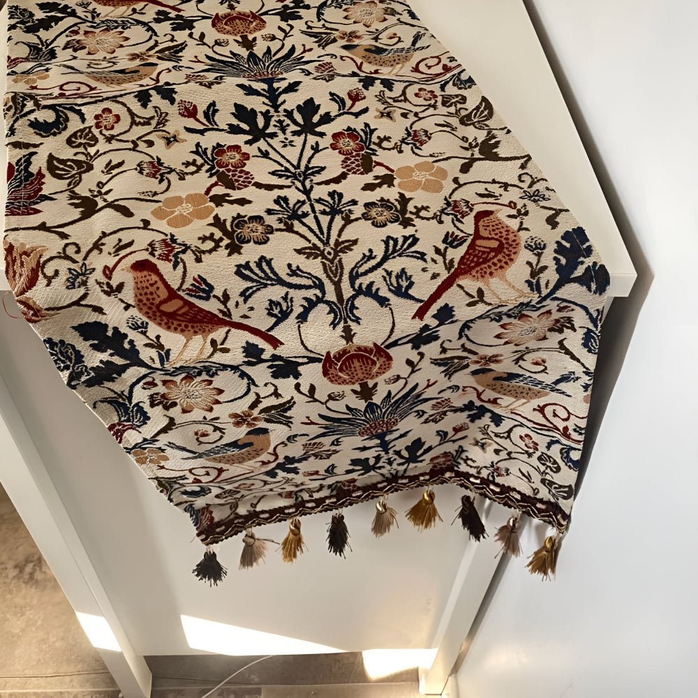 Norvo | EVERBLOOM LINENS – Elegant Duket med Blomster- og Fugl Jacquard Design