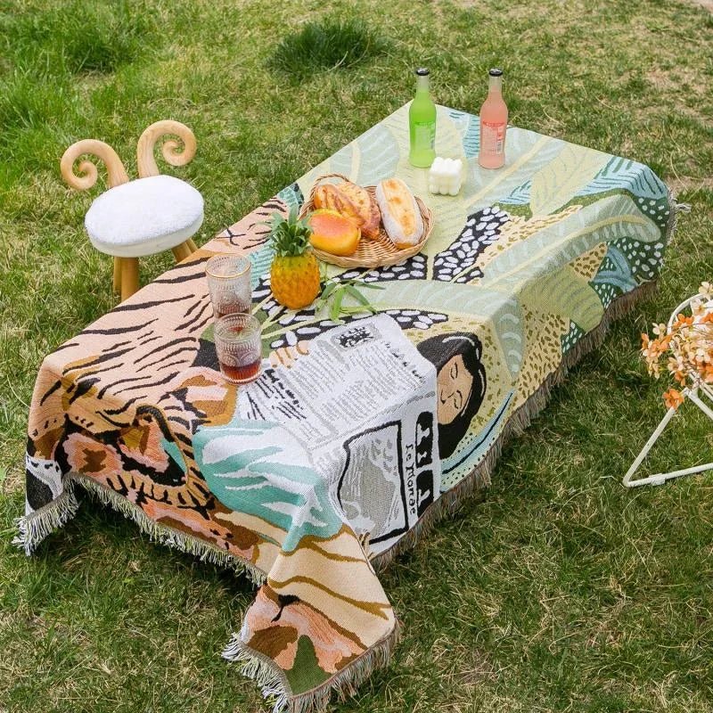 Koselig Tegneserie Tiger Design Kastet Teppe for Hjemmedekor | Norvo