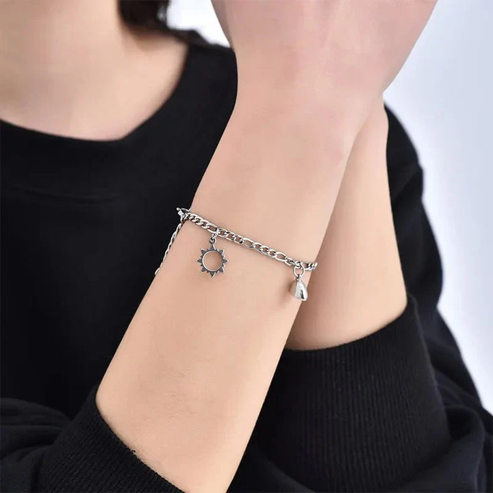 Norvo | Par Magnetisk Hjerte Sol & Måne Armbånd Sett
