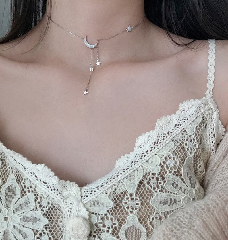 Norvo | Halvmåne hengende stjernehalskjede