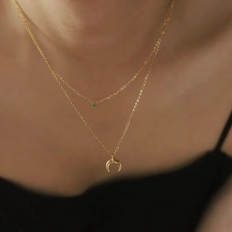 Elegant Grønn Diamant Dobbel Halvmåne Kjede - Selina Collection