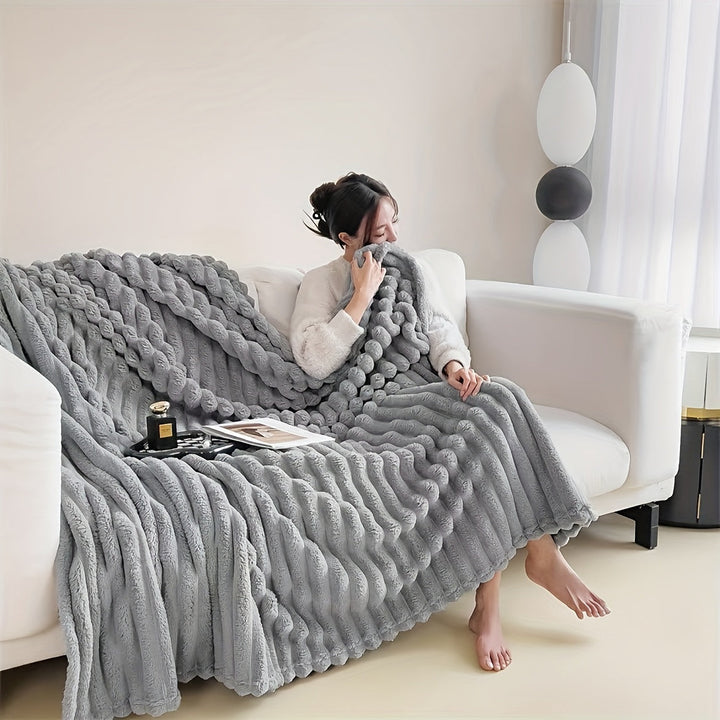 LuxeFleece – Elegant fransk stil teppe for Comfort Norvo
