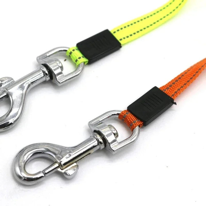 Bordeaux Duo – Dobbel hundesnor med LED og lommekoppholder Norvo