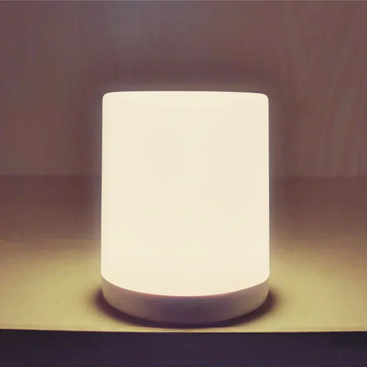 Norvo | Dimbar LED Bordlampe med USB-port - GlowEase