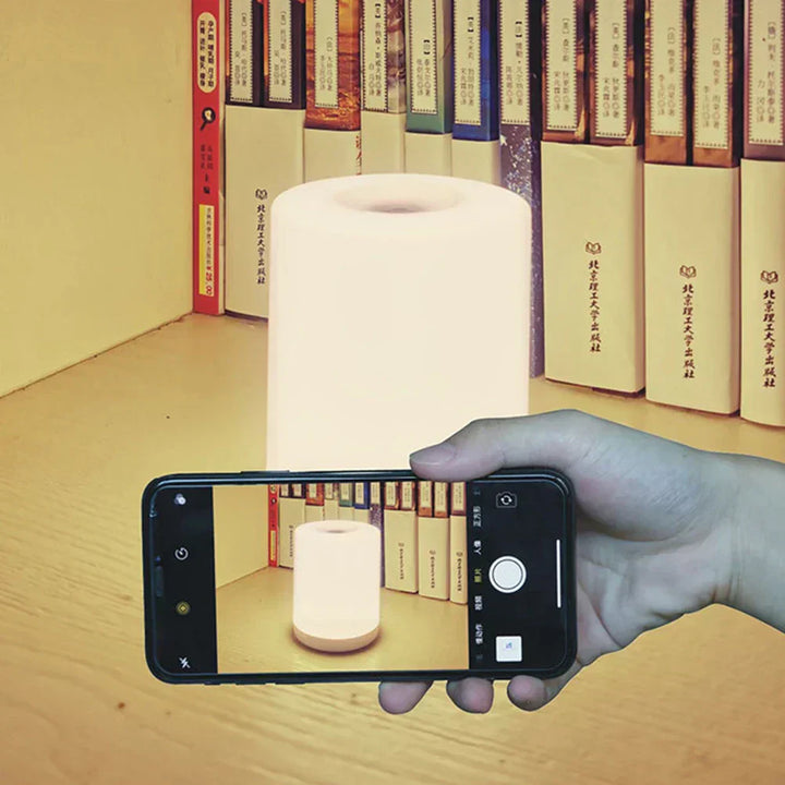 Norvo | Dimbar LED Bordlampe med USB-port - GlowEase